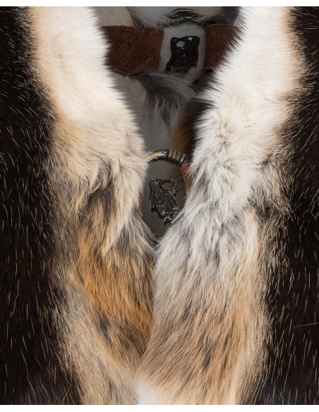 Cobre ombros de couro, modelo Lohkanin