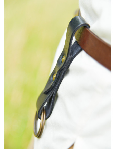 Agarra saias medievais de couro preto