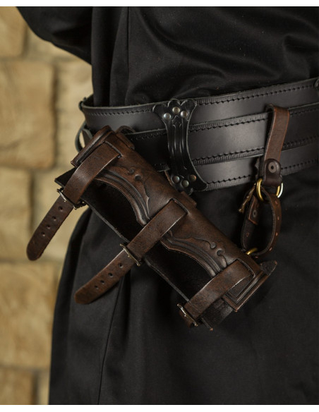 Funda medieval de couro para espadas...