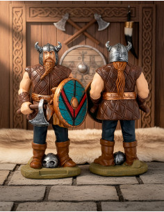 Figura de guerreiro viking com escudo e machado, em resina