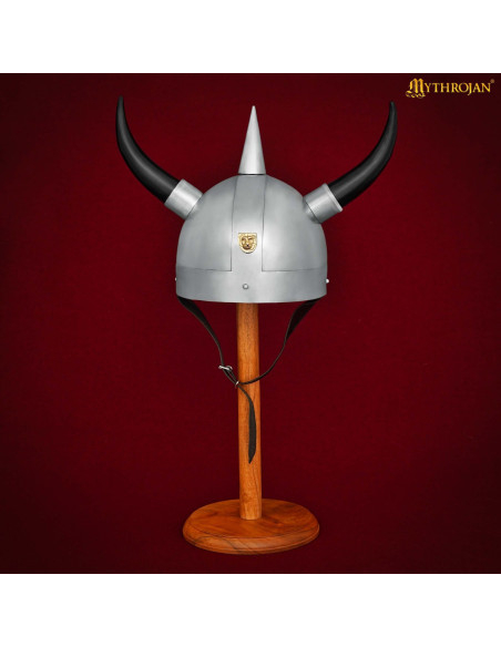 Capacete viking com chifres e chapa...
