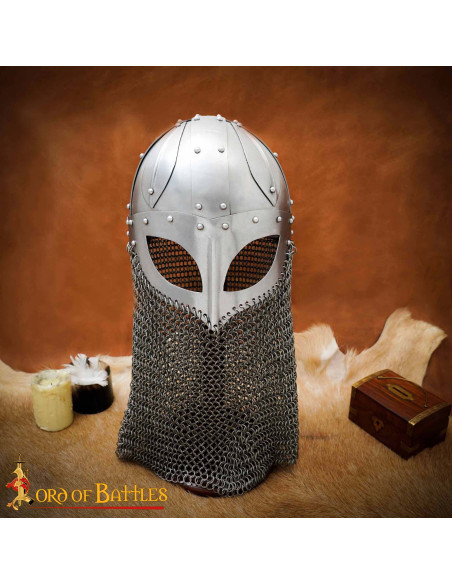 Capacete viking com viseira e coifa...