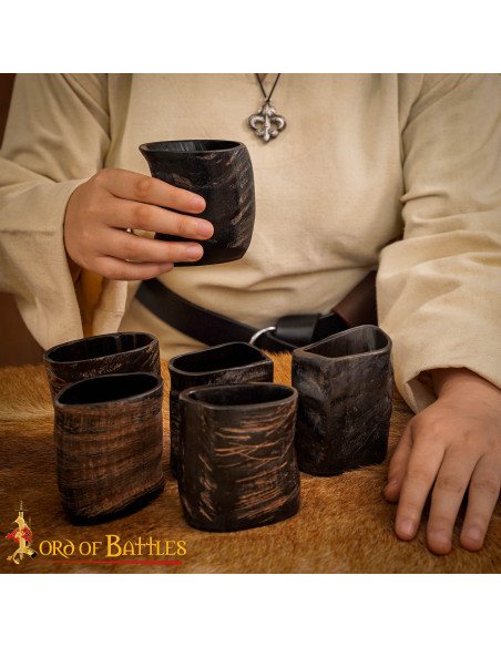 Conjunto de 6 copos medievais de...