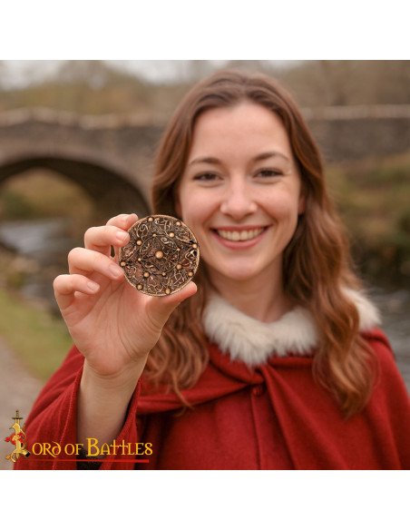 Broche viking em bronze envelhecido...