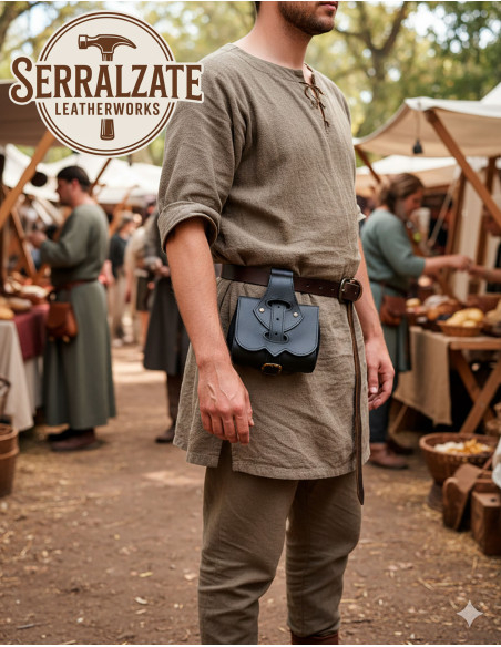 Bolso medieval em couro modelo...