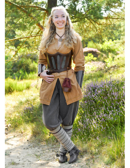 Calças medievais desgastadas modelo...