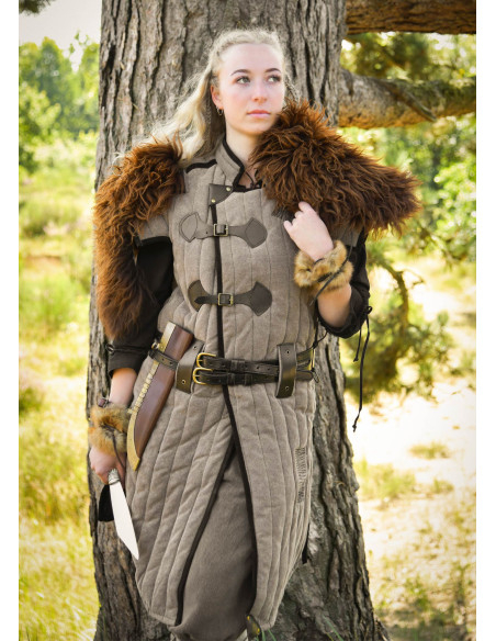 Gambesão medieval marrom-preto com...