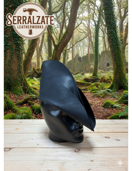 Gorro medieval de couro modelo Rolf,...