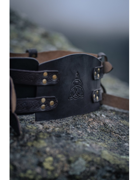 Cinto medieval celta em couro modelo...