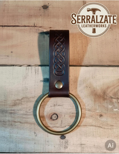 Tahalí de nós celtas para pendurar...