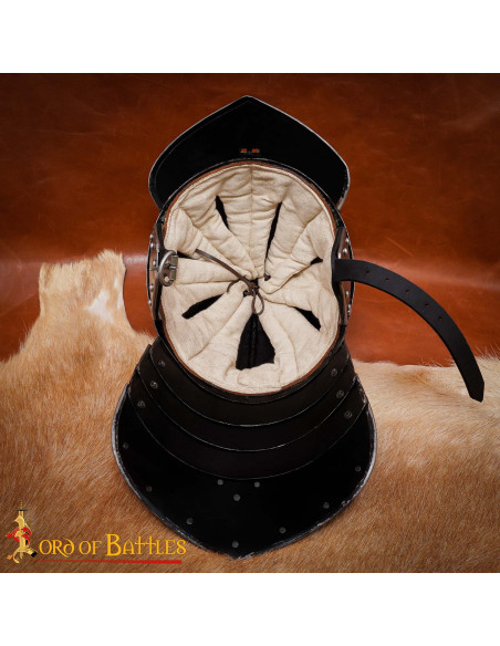 Capacete medieval Zischägge cauda de...