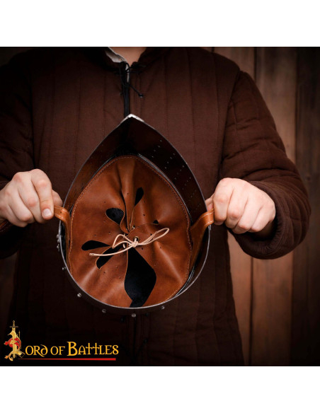 Gran Elmo medieval de cavaleiro...