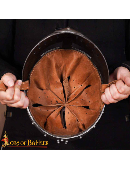 Elmo Spangenhelm cavaleiro normando,...