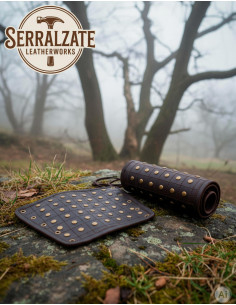 Braceletes medievais reforçados Evan em marrom 2