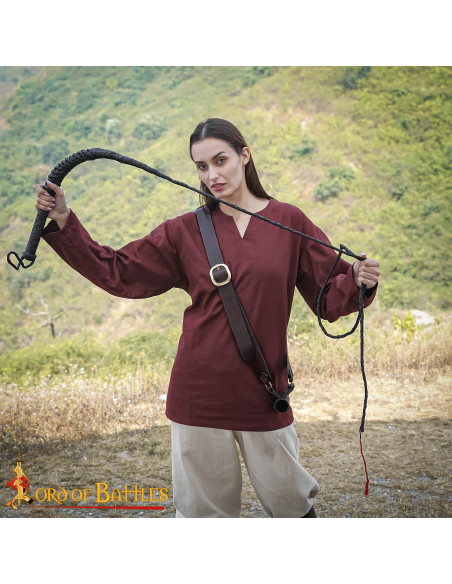 Chicote medieval de couro preto...