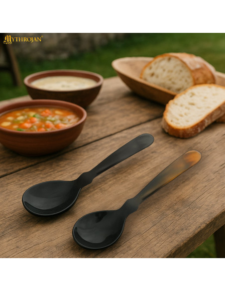 Conjunto de 2 colheres medievais em...