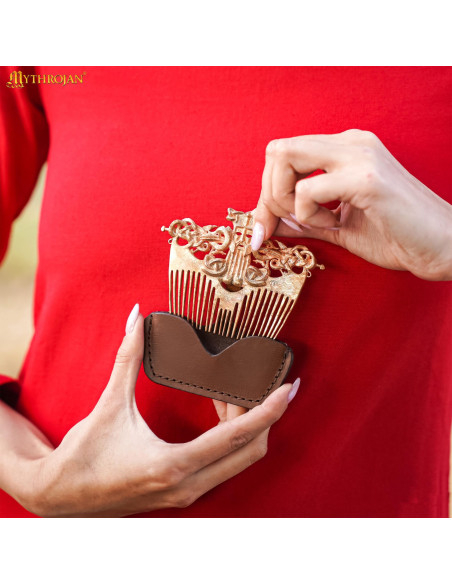 Pente viking em bronze com capa de...