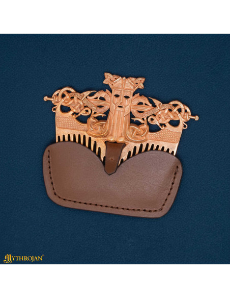 Pente viking em bronze com capa de...