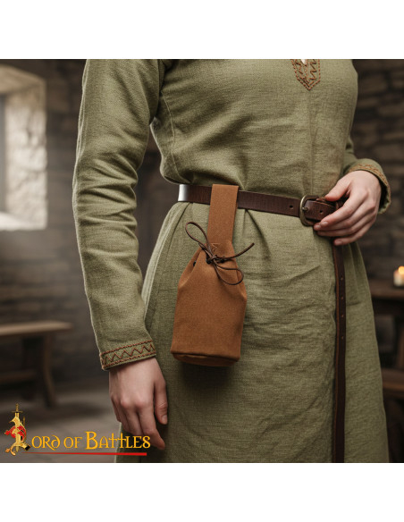 Bolsa de camurça com cordão, cor marrom