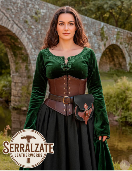 Bolsa medieval em couro preto com...