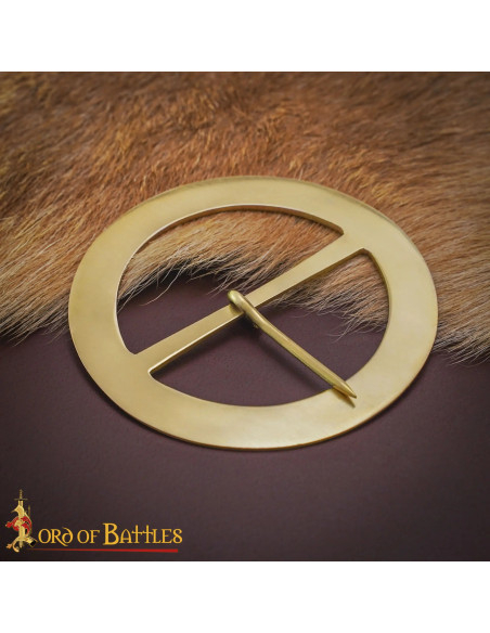 Fivela medieval redonda em latão (9,5...