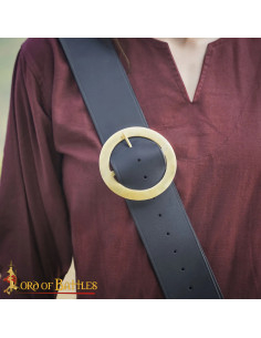 Fivela medieval redonda em latão (9,5 cm) 2