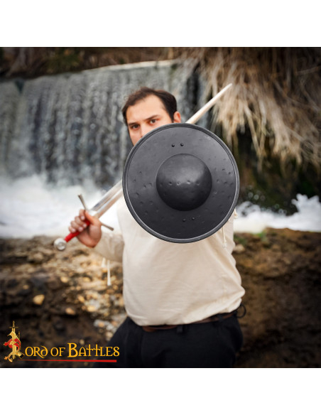 Broquel medieval em aço negro,...