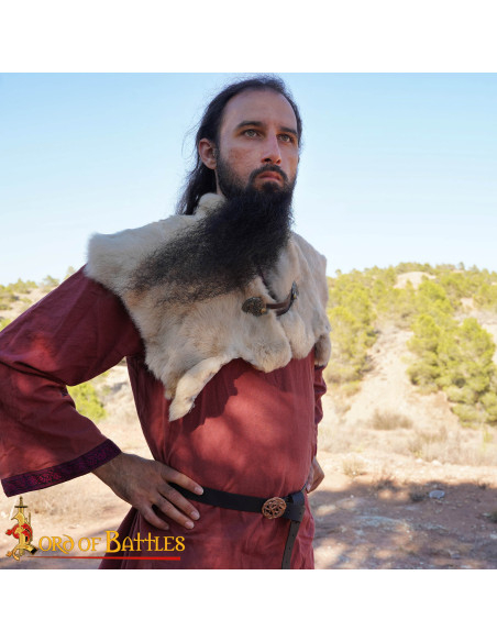 Cinturão medieval de couro com fivela...