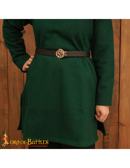 Cinturão medieval de couro com fivela...