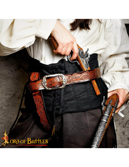 Cinto vikingue de couro repuxado com...