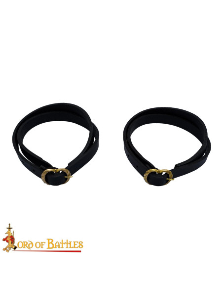 Jarretas medievais em couro preto...