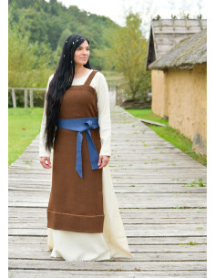 Vestido Vikingue de Lã Annik Sarja Diamante Marrom