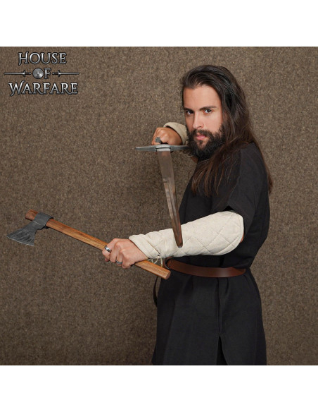 Braçadeiras medievais acolchoadas de...