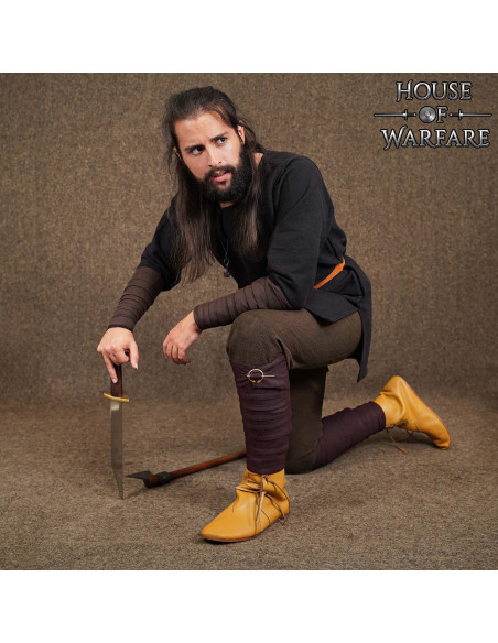 Winingas medievais em algodão marrom,...