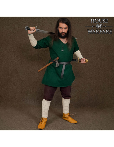 Winingas medievais em algodão branco...