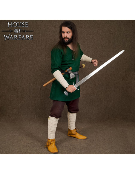 Winingas medievais em algodão branco...