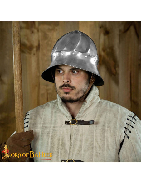 Capacete medieval Burgundiano século...