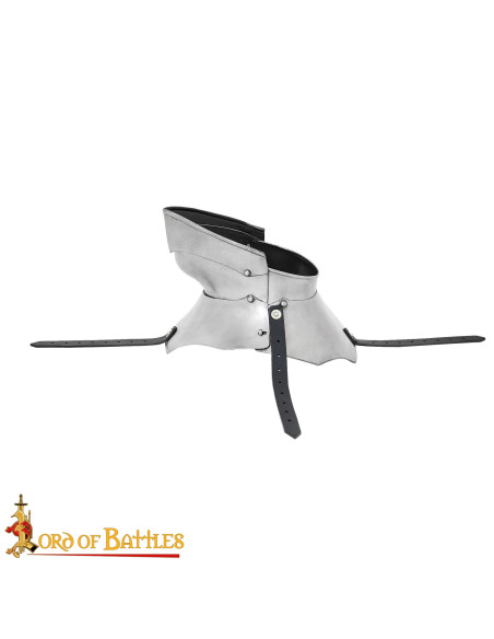 Gorjal medieval em aço com bevor...