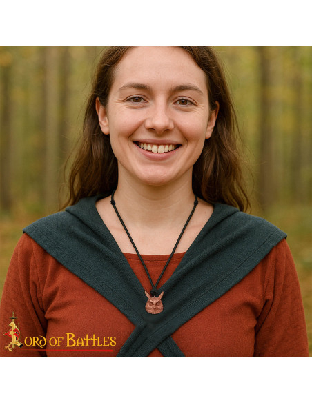 Colar medieval modelo Coruja em...