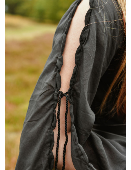Vestido medieval Ingrid com cordões...