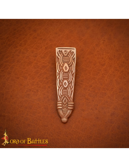 Ponta para cinto vikinga com design...