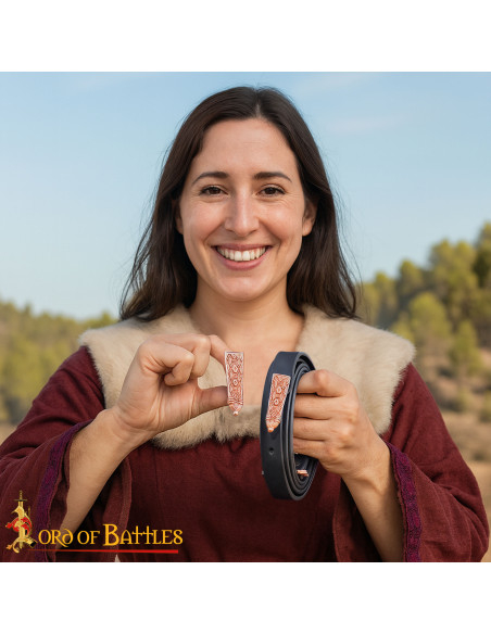 Ponta para cinto vikinga com design...