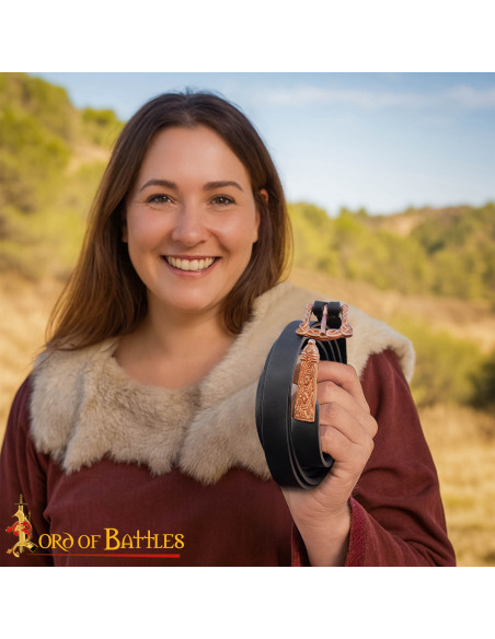 Ponta para cinto vikinga com design...