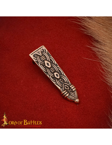 Ponta para cinto vikinga com design...