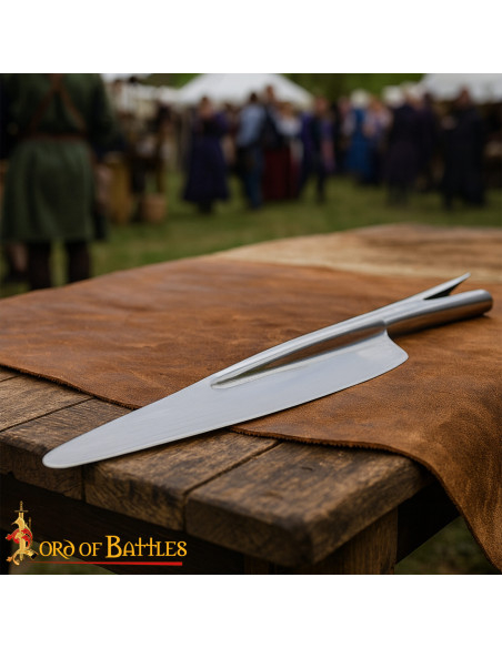 Ponta de lança medieval cônica feita...