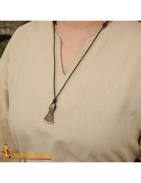 Pingente de machado vikingue de...