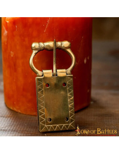 Fivela e acabamento medieval para cintos de época