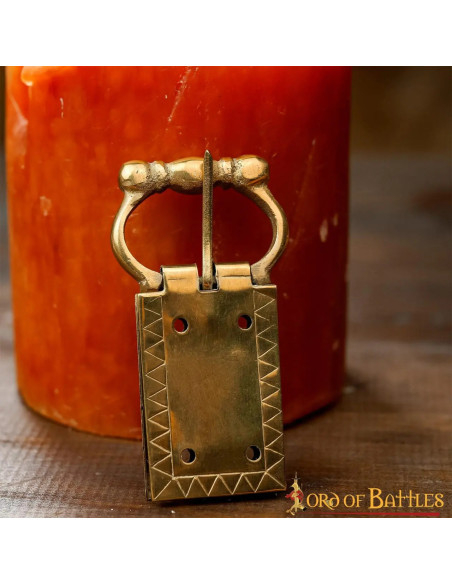 Fivela e acabamento medieval para...