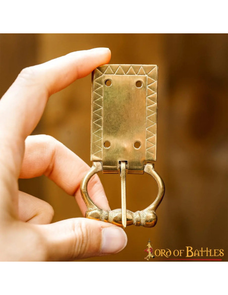 Fivela e acabamento medieval para...