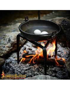 Tripé medieval para fogo em ferro forjado (23,4x22,8 cm.) 2